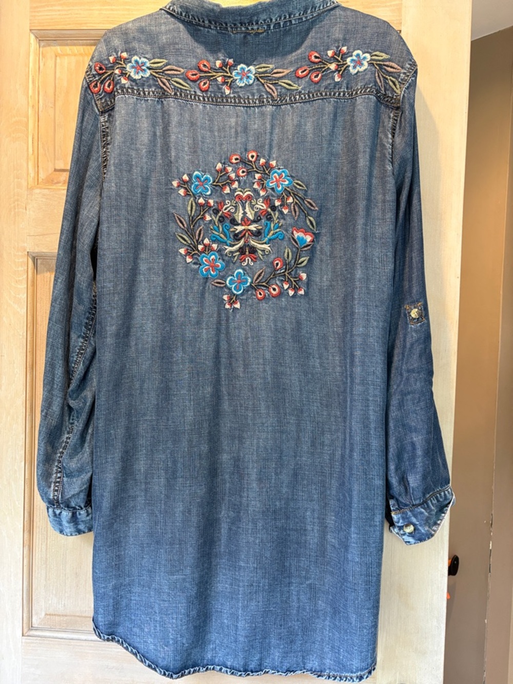 Tolani faded chambray button-down Embroidered Denim Shirt 2X